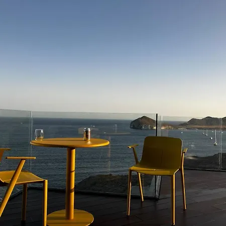 Genoveses Penthouse *